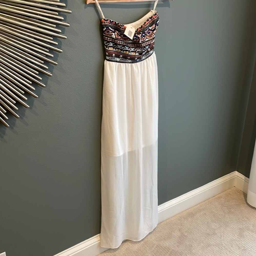 NWT Strapless Dress